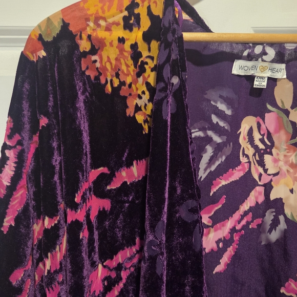Woven Heart Purple Floral Kimono - Picture 4 of 4